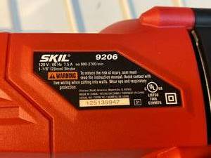 lot 204 image: Skil 7.5 Amp Variable Speed Reciprocating Saw Model 9206