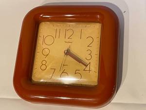 lot 224 image: Timothy Fox New Haven Battery Operated Wall Clock
