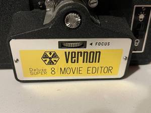 lot 245 image: Vintage Vernon 8MM Movie Editor