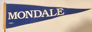 lot 283 image: Vintage Mondale Pennet