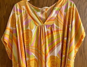lot 316 image: Vintage Komar Dress