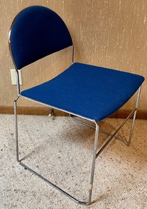 lot 322 image: Pair of Gordon International Chrome and Cobalt Blue Chairs