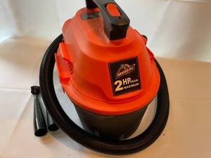 lot 370 image: Armorall 2  Horsepower Utility Vac Model AR-255