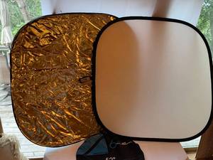 lot 380 image: Westcott 52 Inch Illuminator Reflector in Original Case