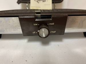 lot 444 image: Toastmaster Waffle Baker Model 269