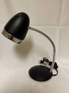 lot 450 image: Flexible Arm Desk Lamp