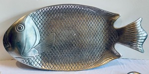 lot 412 image: Pewter Perfection