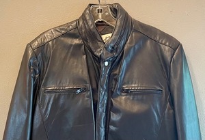 lot 422 image: Bermans Black Leather Coat