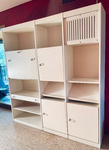 lot 429 image: Vintage Abstract Cube Style White Wall Unit