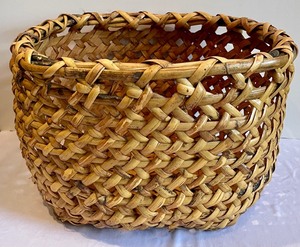 lot 457 image: Weathered Looking Basket
