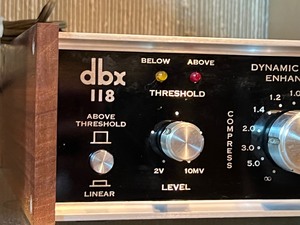 lot 340 image: DBX Dynamic Range Enhancer Model 118