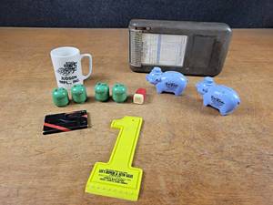 lot 2048 image: Vintage Advertising - Philgas Propane Bottle Salt & Pepper Shakers, Truman, Judson and More