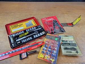 lot 2081 image: Socket Set and New in Package Items