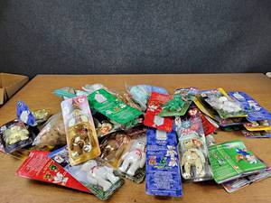 lot 2102 image: Huge Lot of 40 Beanie Babies