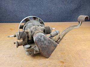 lot 2007 image: Antique 2-Cylinder MAYTAG Hit-Miss Motor Model 72-D - Spins Over - NO SHIPPING