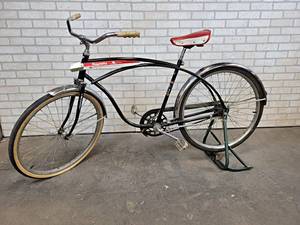 lot 2001 image: Vintage Boys Hiawatha Bicycle - Model WG6-825A - Was used and set up as an exercise bike, nice condition - NO SHIPPING
