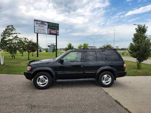 1999 Infiniti QX5