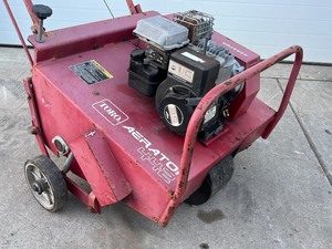 lot 5 image: Toro 442 Core-Plug Lawn Aerator