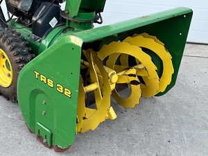 lot 6 image: John Deere TRS-32 Snow Blower