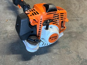 lot 18 image: Stihl Long-Reach Hedge Trimmer