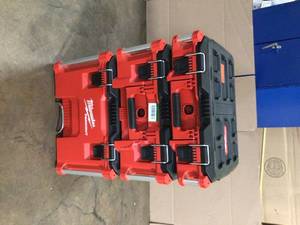 PACKOUT 22 in. Modular Tool Box Storage System by Milwaukee  Customer Returns See Terms on Auction
