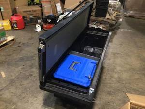 72.54 in. Matte Black HDP Full-Size Crossover Pickup Truck Tool Box with 20 in. Deep Tub, Lifetime Warranty by DECKED Customer Returns See Terms on Auction