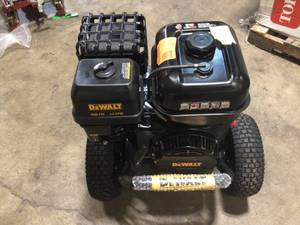 4400 PSI 4.0 GPM Gas Cold Water Pressure Washer with DEWALT 420cc Engine by DEWALT Customer Returns See Terms on Auction