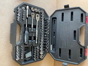 lot 35 image: Husky Mechanics Tool Set (94-Piece)