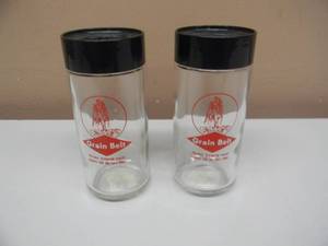 lot 3 image: VINTAGE GRAIN BELT BEER SALT & PEPPER SHAKERS - NICE - GREAT SET - SEE PICTURES