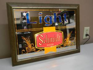 lot 8 image: VINTAGE 1982 SCHMIDT BEER LIGHTED BAR MIRRORED SIGN - AWESOME PIECE - NICE - WORKS - APPROX 20W 15H 5D - SEE PICTURES