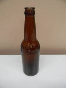 lot 35 image: RARE - VINTAGE FITGER DULUTH BEER BOTTLE - NICE - GREAT PIECE - APPROX 9.5 - SEE PICTURES