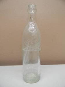 lot 38 image: RARE - VINTAGE PRE PROHIBITION HAMMS ST. PAUL 10 FL. OZ. CLEAR EMBOSSED EAGLE BEER BOTTLE - GREAT PIECE - APPROX 9.25 - SEE PICTURES