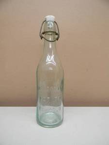 lot 39 image: RARE - VINTAGE PRE PROHIBITION JAC. SCHMIDT BREWING CO. ST. PAUL MINN WITH ORIGINAL TOPPER CLEAR EMBOSSED BEER BOTTLE - GREAT PIECE - APPROX 10 - SEE PICTURES
