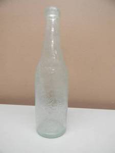 lot 49 image: VINTAGE PRE PRHIBITION THEO HAMM ST. PAUL MINN BLOB TOP CLEAR EMBOSSED BEER BOTTLE - RARE AWESOME PIECE - APPROX 9.75 - SEE PICTURES