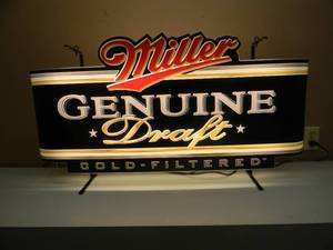 lot 72 image: VINTAGE MILLER GENUINE DRAFT LARGE LIGHTED BAR SIGN - NICE - WORKS - FANTASTIC PIECE - APPROX 42 By 24 - SEE PICTURES
