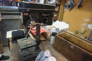 lot 1 image: Duracraft Brand 3 Speed All Ball Bearing Bench Top Drill Press