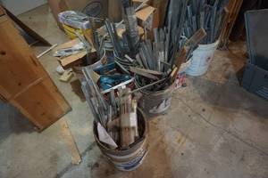 lot 44 image: Large Lot of Galvanized Round and Oval Duct Work