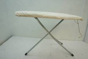 lot 26 image: toy ironing bored