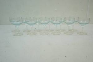 lot 78 image: stemmed glassware