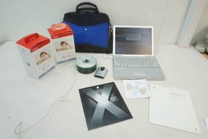 lot 95 image: apple power G4 lap top