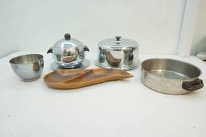 lot 113 image: cake server