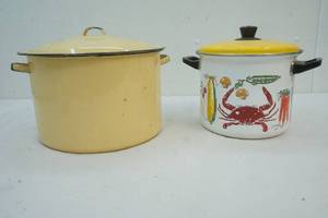 lot 120 image: enamel kettle
