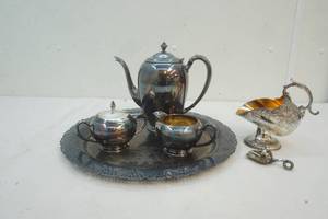 lot 130 image: coffee serving set
