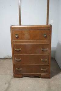 lot 148 image: waterfall chest of drawers