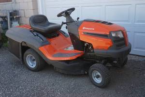 lot 154 image: Husqvarna mower