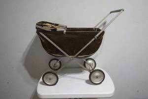 lot 163 image: vintage doll stroller