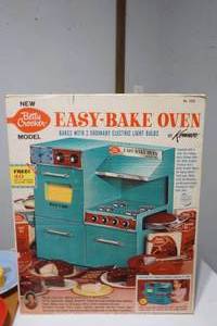 lot 173 image: Easy Bake oven