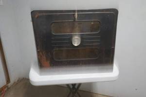 lot 182 image: warming oven