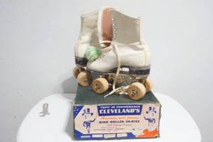 lot 192 image: roller skates