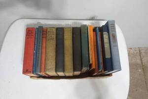lot 202 image: books